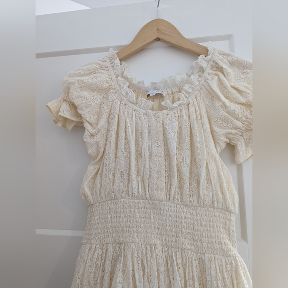 Esmee Cream Dress Size Small - Picture 5 of 6
